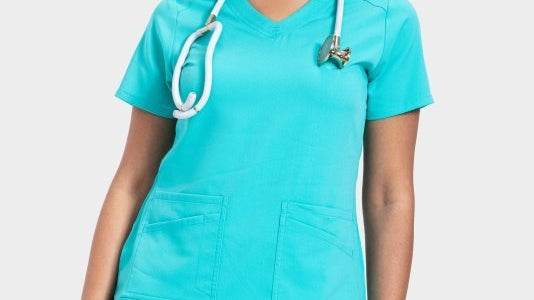 زي للملابس الطبيه كيف تختار يناسب دوامك وحركتك اليومية؟ - Drs Lounge