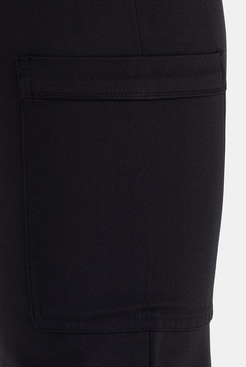 white-cross-fit-scrubs-female-CIELBLUE