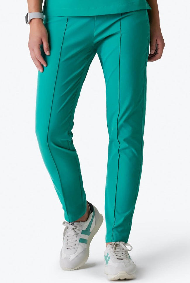 medelita-pixel-scrubs-femalepixel-SURGICAL GREEN