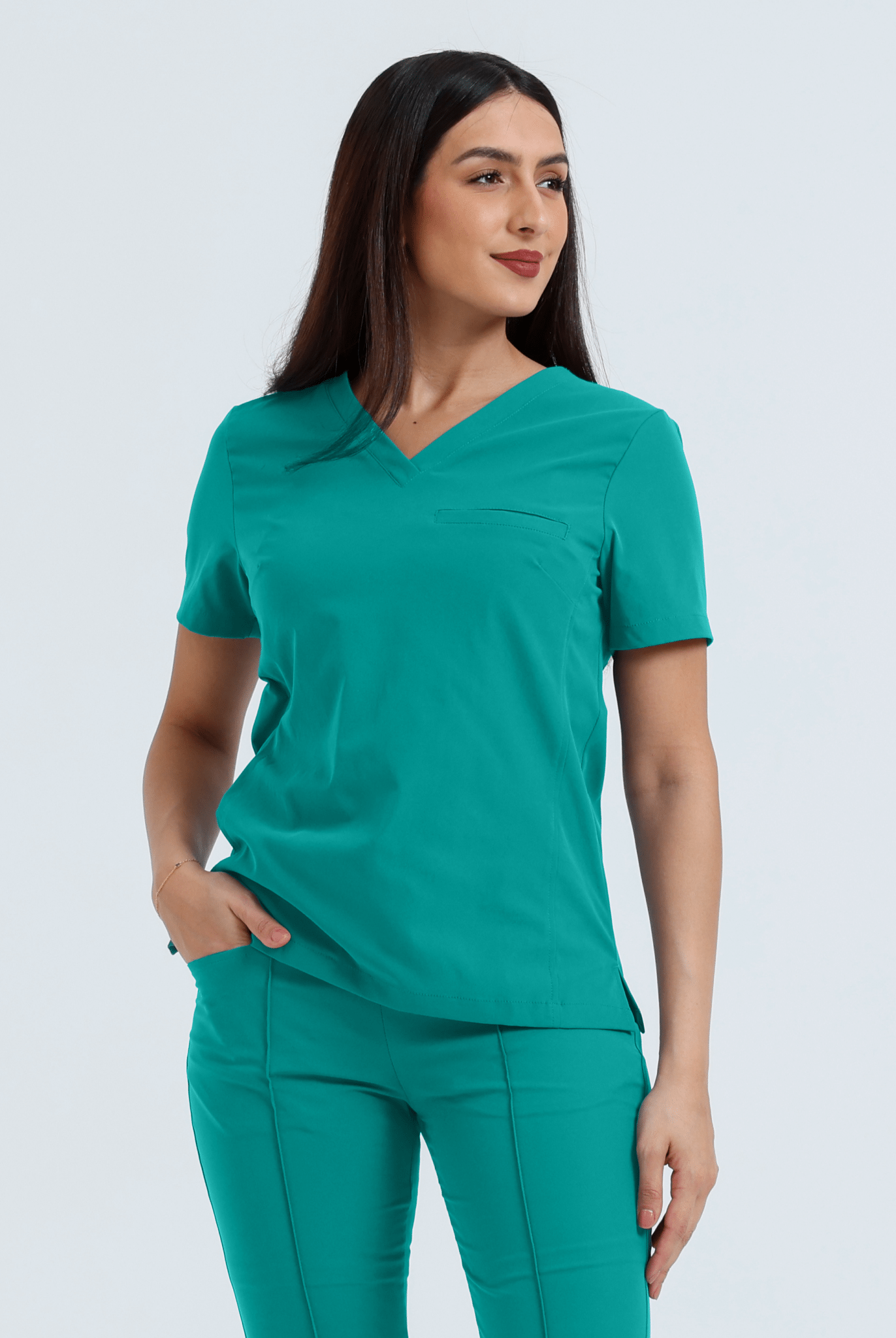 medelita-vista-scrubs-femalevista-WINE