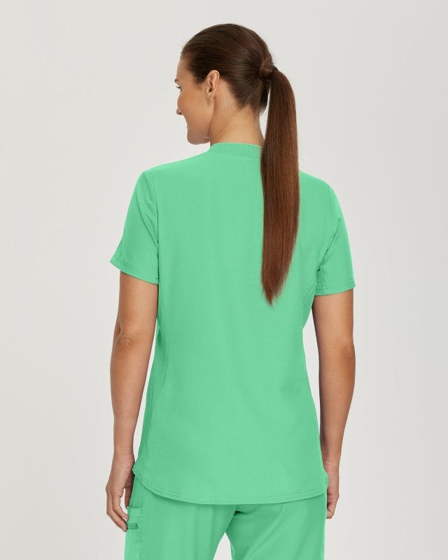 LANDAU FORWARD WOMEN V NCK TOP - Drs Lounge