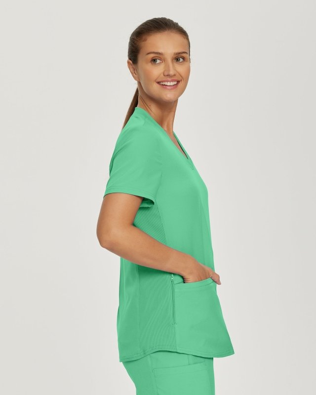 LANDAU FORWARD WOMEN V NCK TOP - Drs Lounge