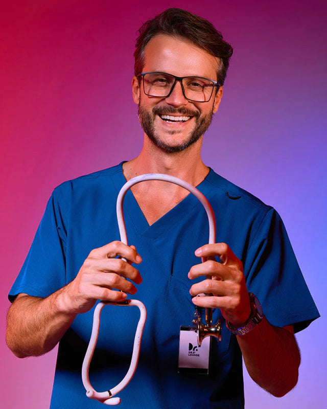 ملابس المستشفى : وش الفرق بين ملابس المستشفى وملابس العيادات؟ - Drs Lounge