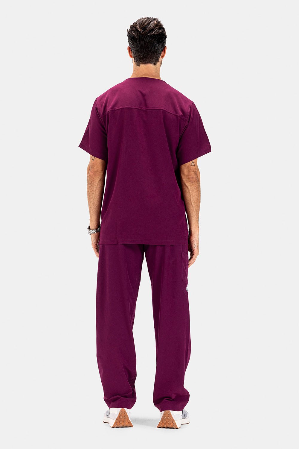sketchers male top back wine