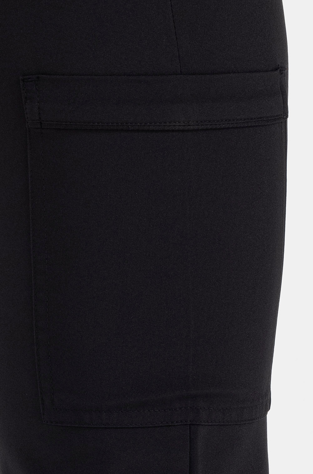 white-cross-fit-scrubs-female-CIELBLUE