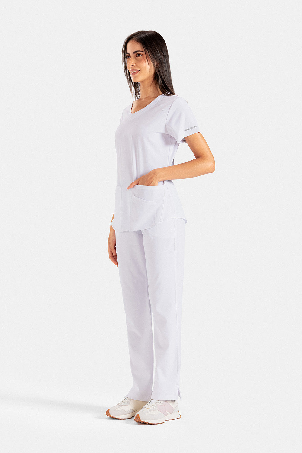 skechers-scrubs-for-female-WHITE