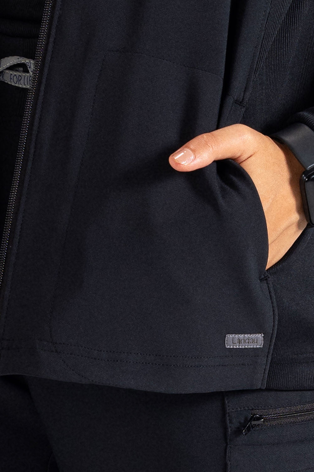 landau-forward-women-jkt-لاندو-فوروارد-جاكيت-نسائي-NAVY