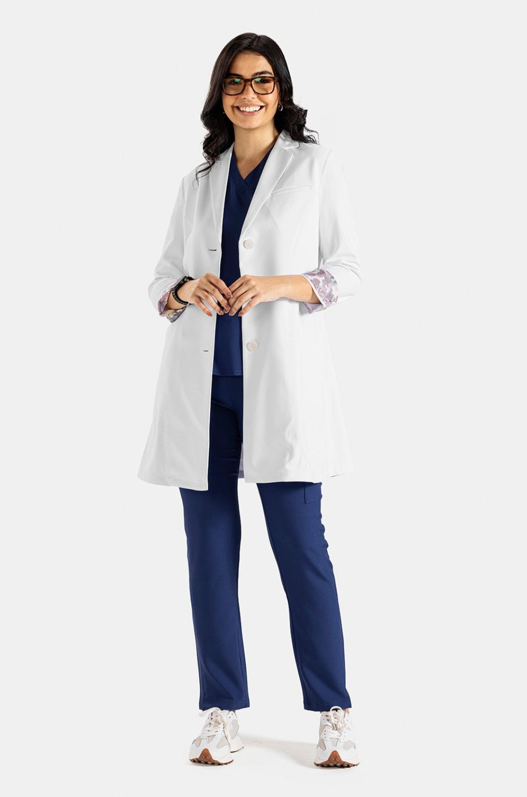Female Lab coat  لابكوت كلاسيكو