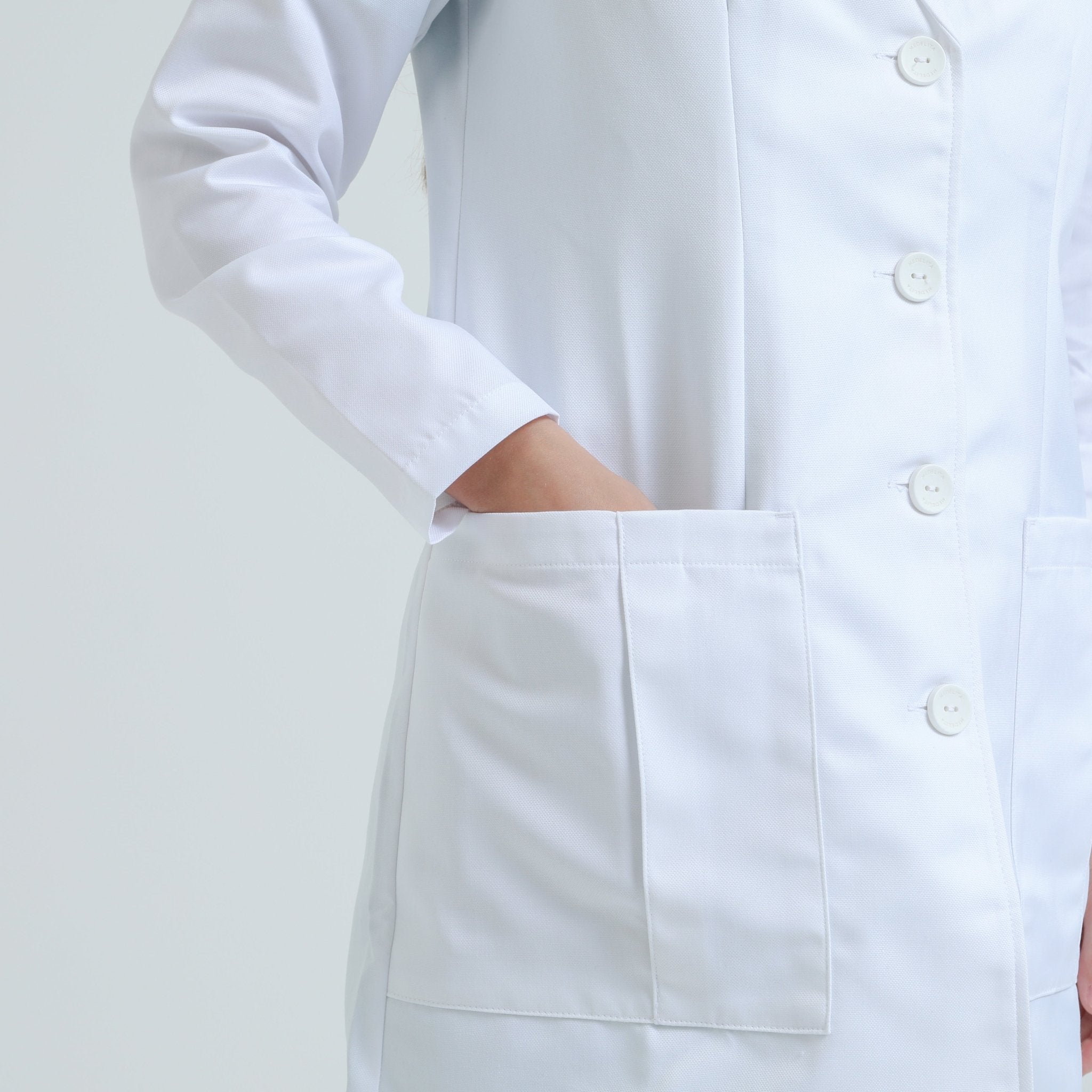 Female Labcoat  بالطو نسائي طبي