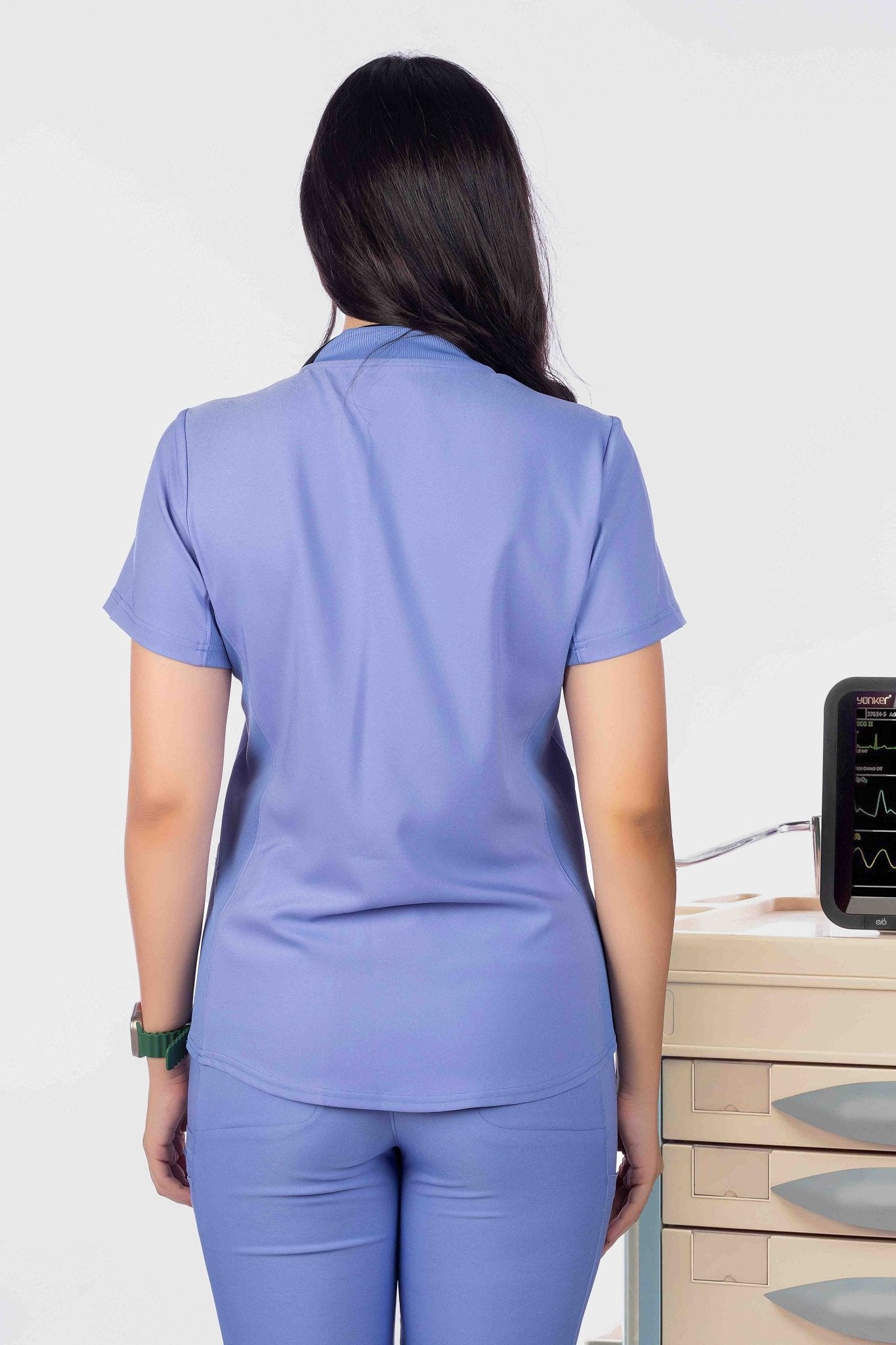 landau-forward-women-top-لاندو-فوروارد-قميص-نسائي-1-SURGICAL GREEN