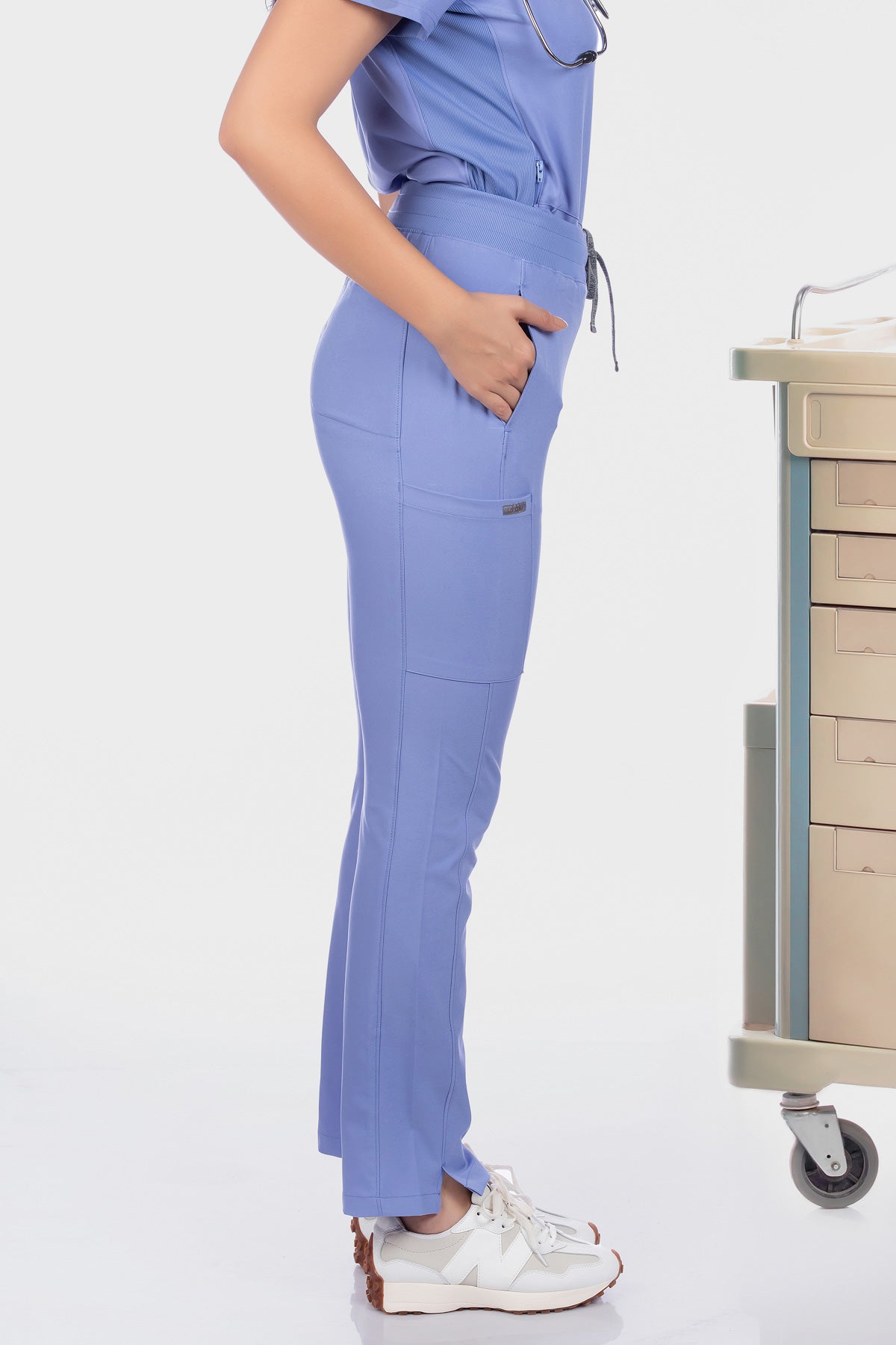 landau-forward-women-pants-لاندو-فوروارد-بنطلون-نسائي-SURGICAL GREEN