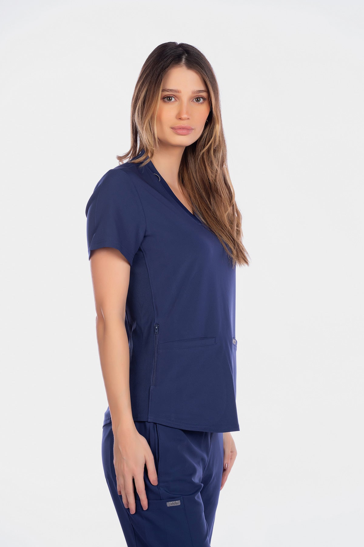 landau-forward-women-top-لاندو-فوروارد-قميص-نسائي-1-CARRIBIAN