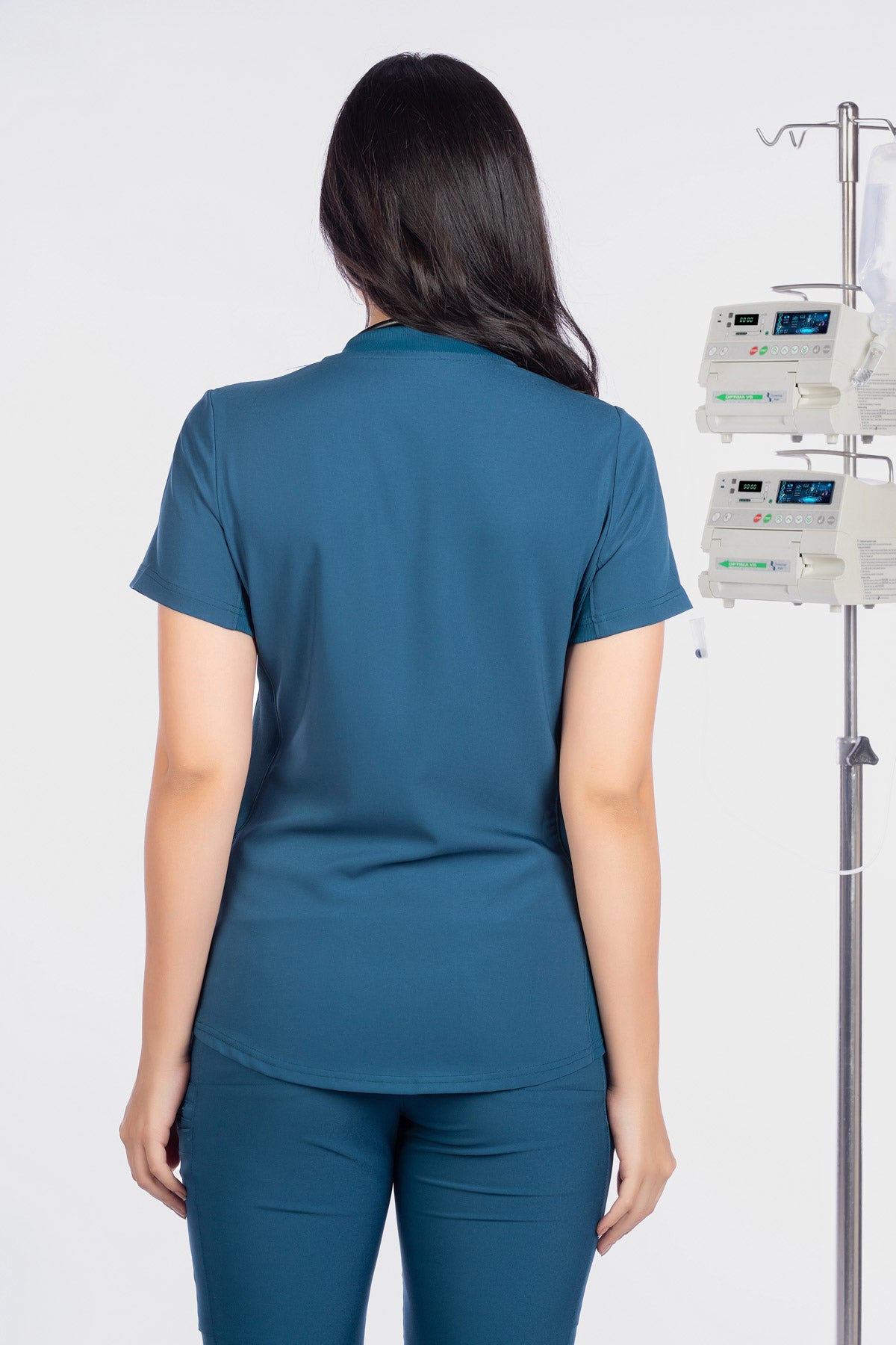 landau-forward-women-top-لاندو-فوروارد-قميص-نسائي-1-SURGICAL GREEN