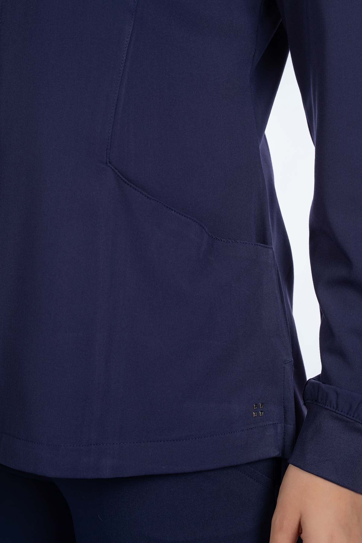 white-cross-women-crft-jacket-NAVY