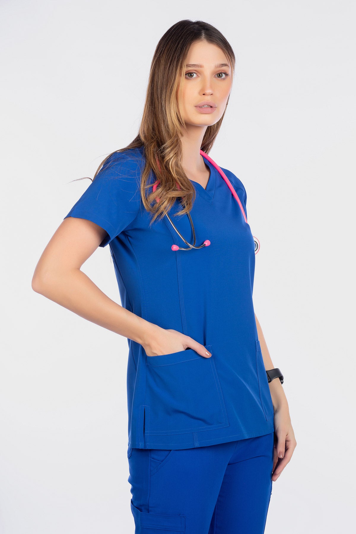 white-cross-fit-scrubs-female1-ROYAL