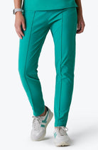 medelita-pixel-scrubs-femalepixel-SURGICAL GREEN