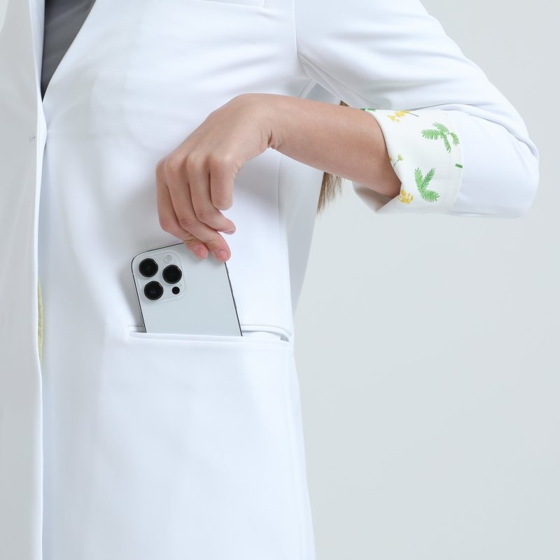 Plantica No - Collar Female Labcoat - Drs Lounge