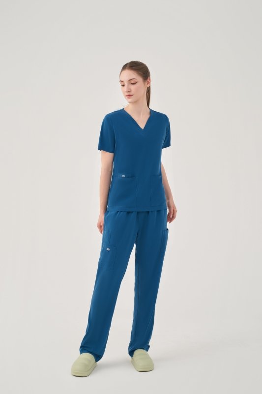 QNTM WOMEN 5 PCKT VNECK TOP - AURORA - Drs Lounge