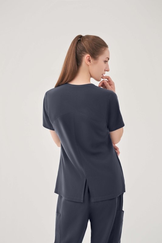 QNTM WOMEN 5 PCKT VNECK TOP - AURORA - Drs Lounge
