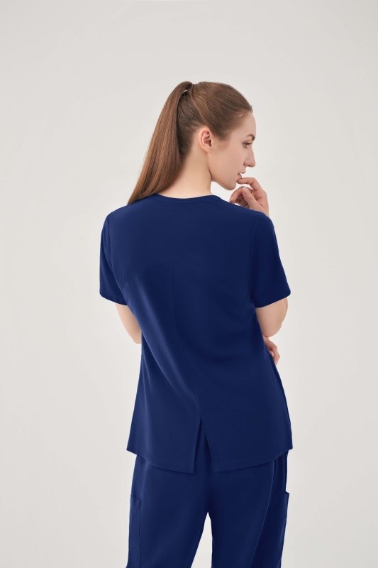 QNTM WOMEN 5 PCKT VNECK TOP - AURORA - Drs Lounge